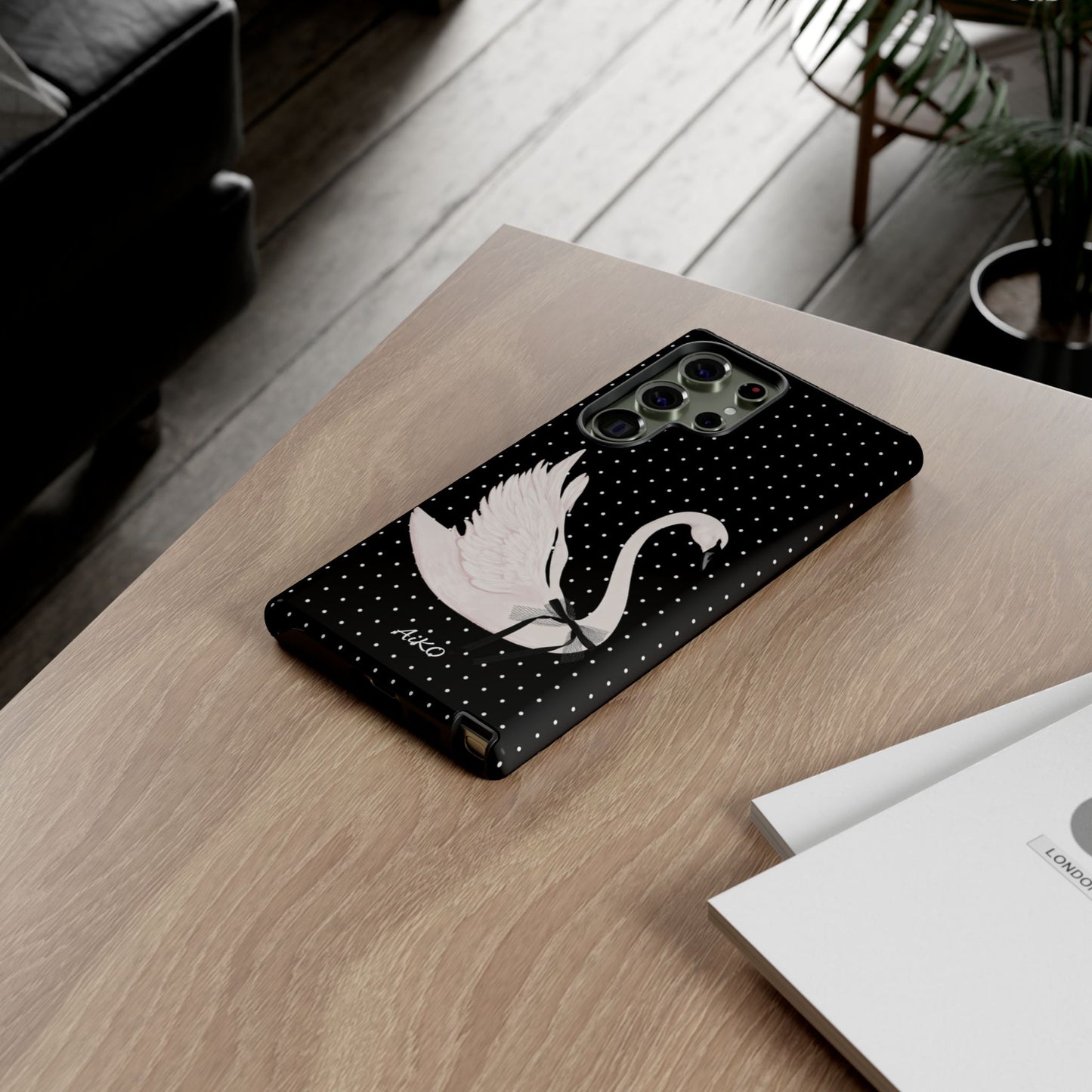 Swan Case (Black)