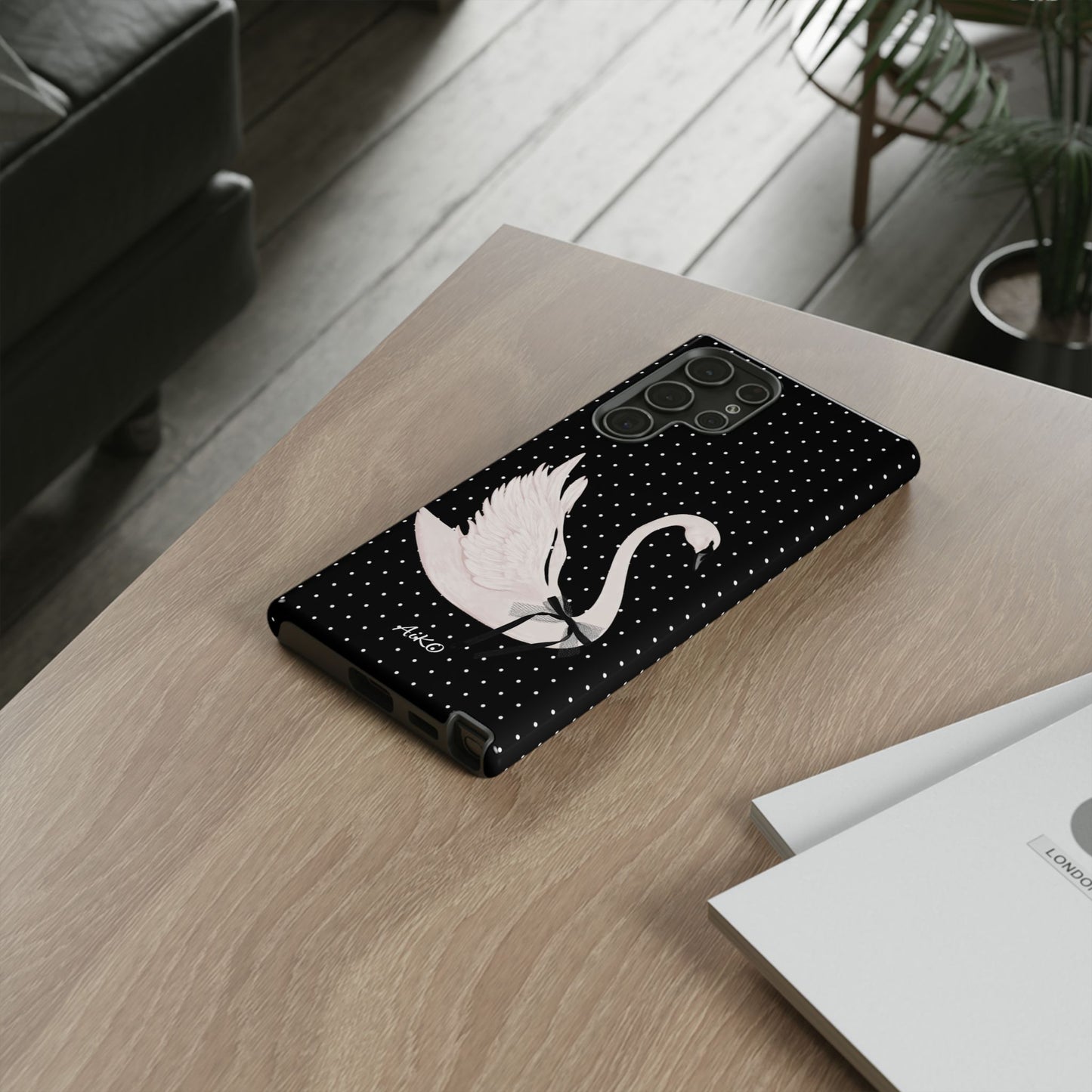 Swan Case (Black)